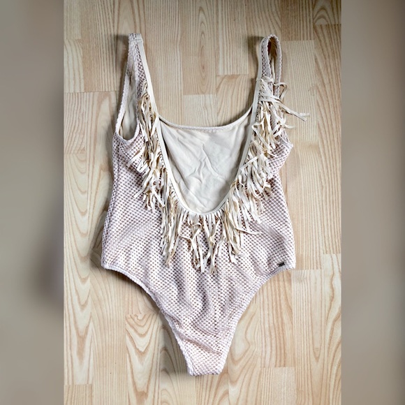 NWOT Rip Curl Fringe Swimsuit - Picture 2 of 3